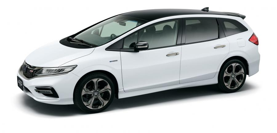  Honda Jade Hybrid RS 2018 года  (JP) (фото 1 из 1)